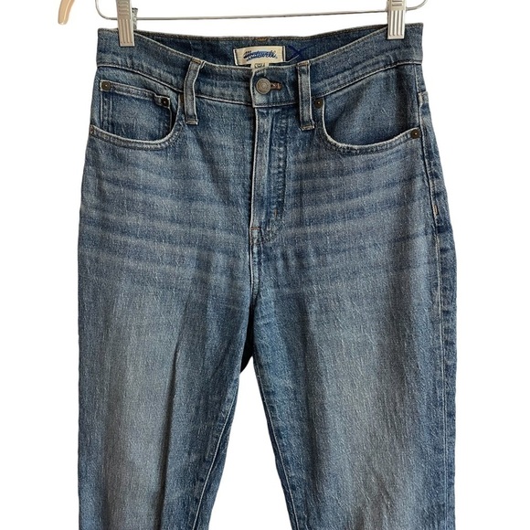 Madewell Tall Classic Straight Jeans in Coldbrook Wash, Size 26T - Picture 6 of 12